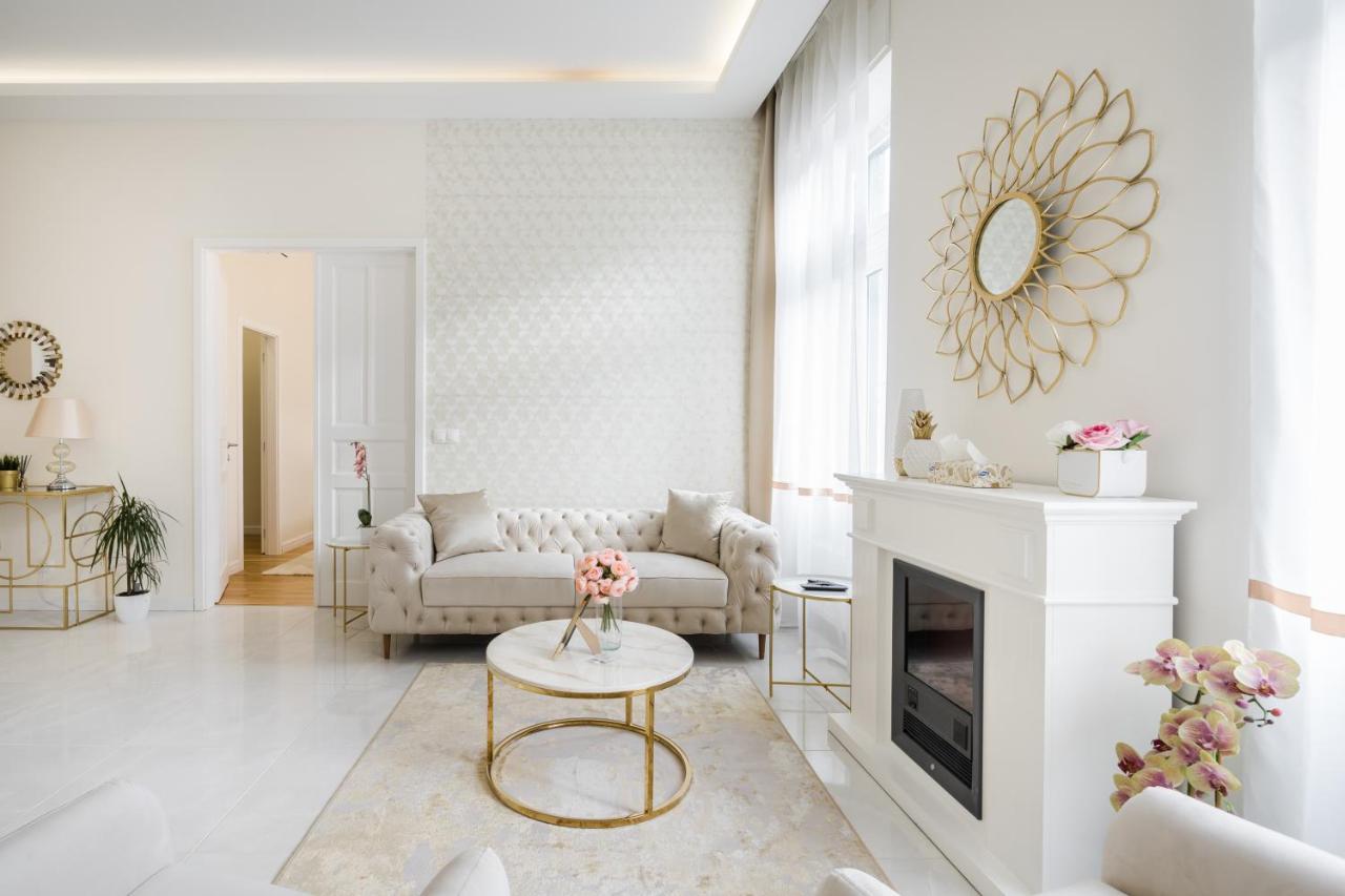 Bpr Etienne Charming Apartment Budapest Eksteriør billede